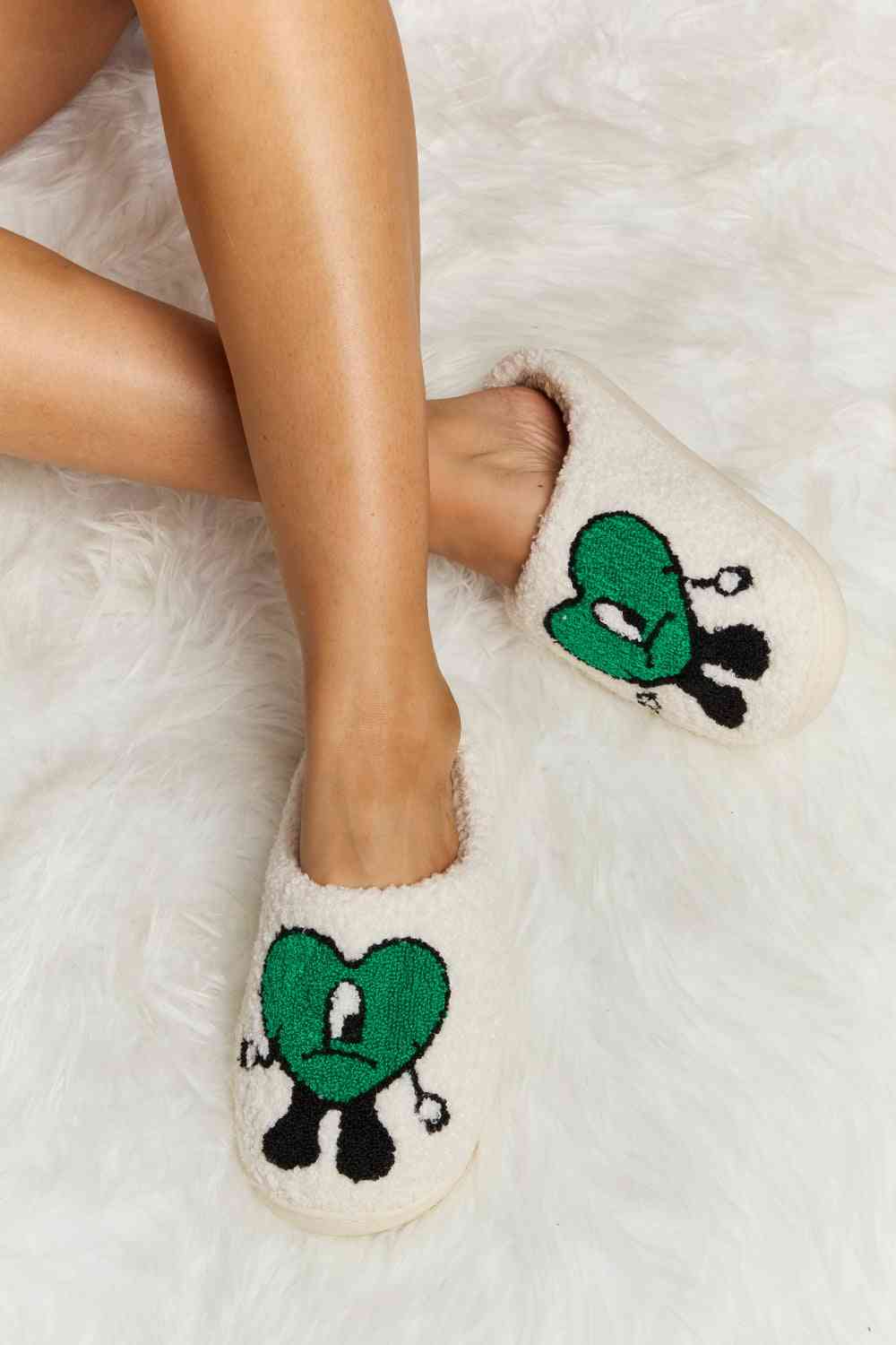 Heart Print Plush Slippers