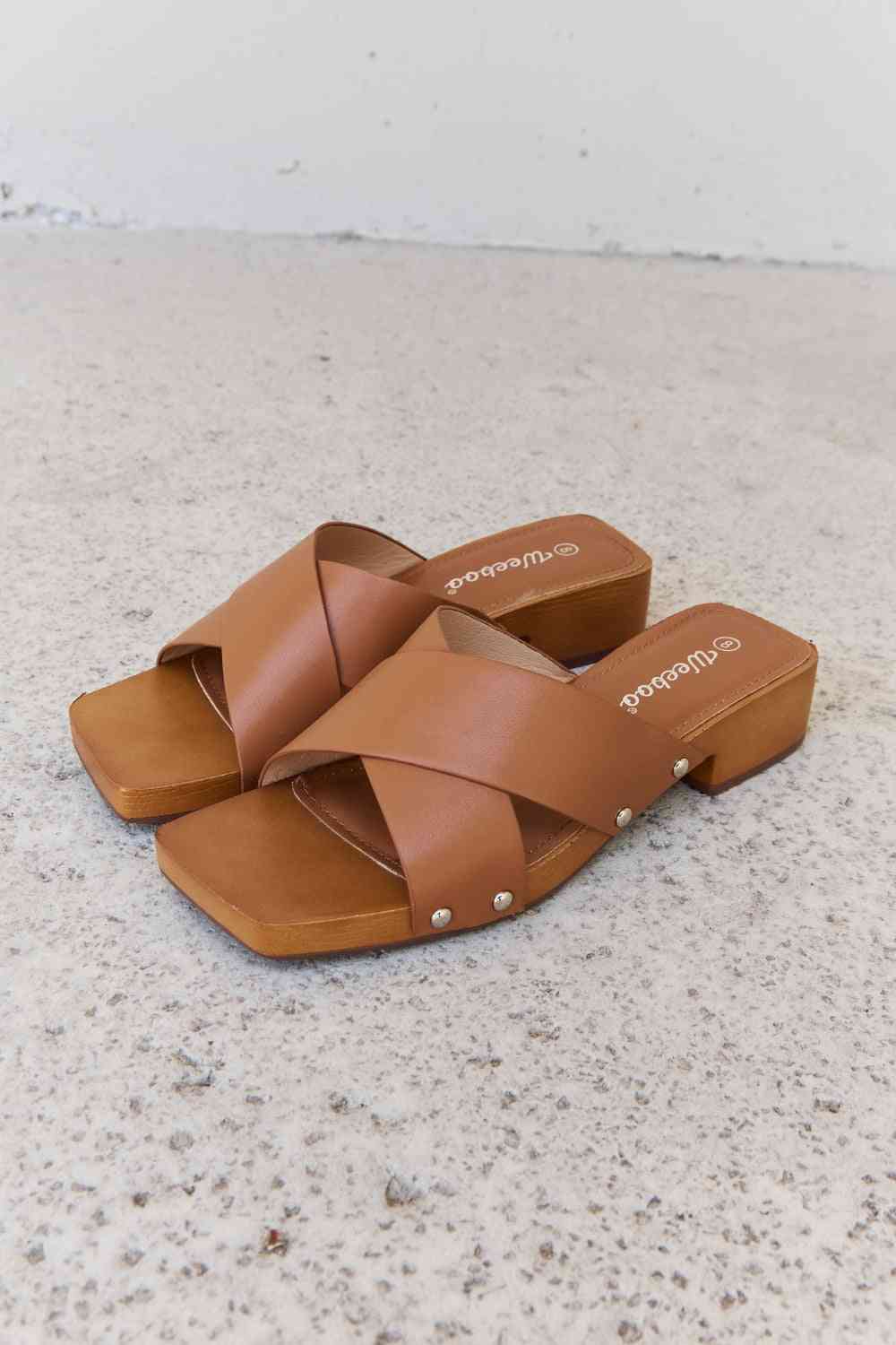 Step Into Summer Criss Cross Clog in Brown