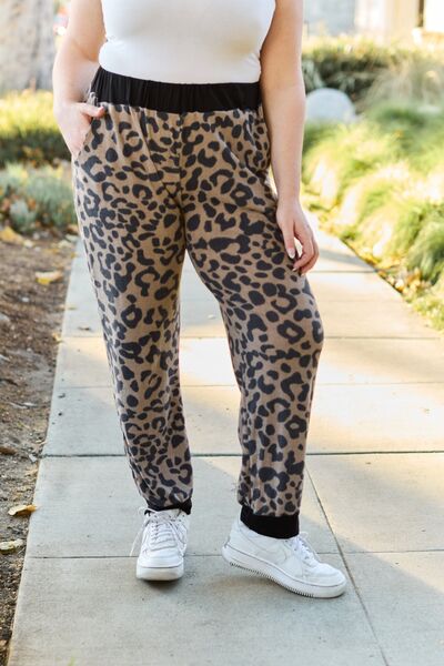 Leopard Contrast Sweatpants Mocha