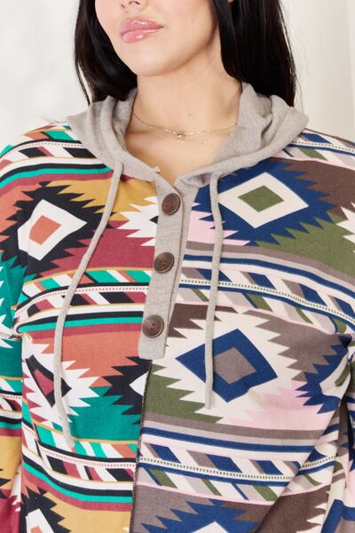 Geometric Exposed Seam Drawstring Hoodie