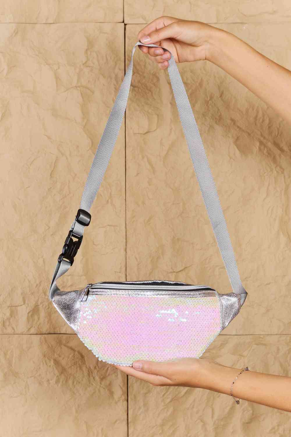 Sequin Front Single Zipper Fanny