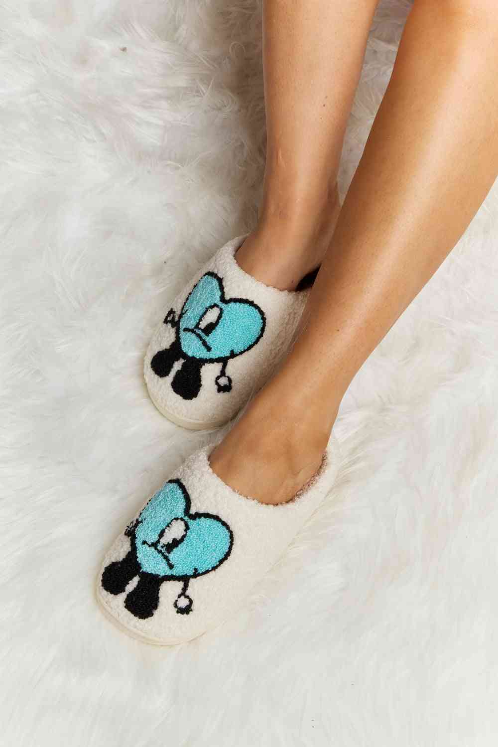 Heart Print Plush Slippers