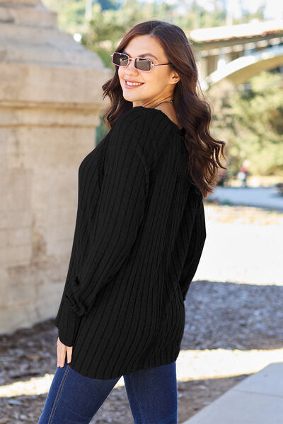 Ribbed Exposed Seem Round Neck Long Sleeve Knit Sweater