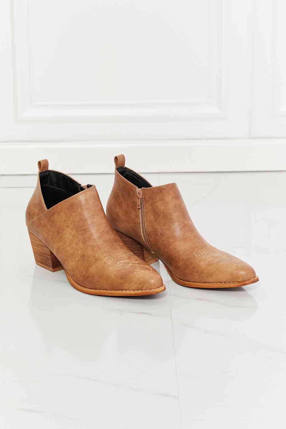 Crossover Bootie in Caramel